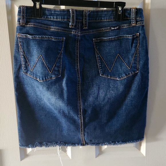 Wrangler denim skirt size 11 - Picture 2 of 4